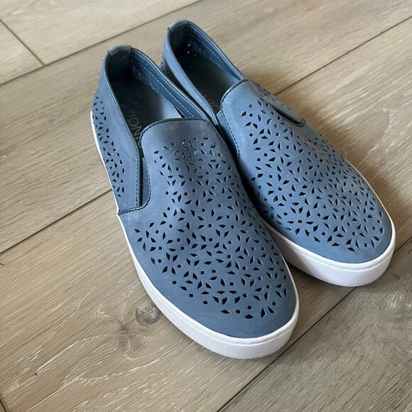 Vionic 'Midi Perf' Women's 6.5 Blue Leather Perforated Comfort Sneaker Slip On - Picture 3 of 10